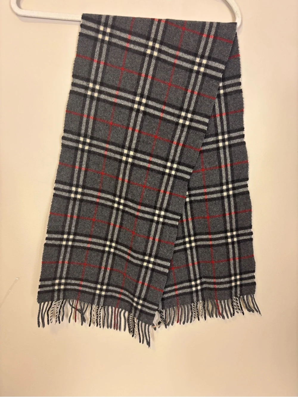 Burberrys Grey Plaid Wool Scarf with Red & White Windowpane